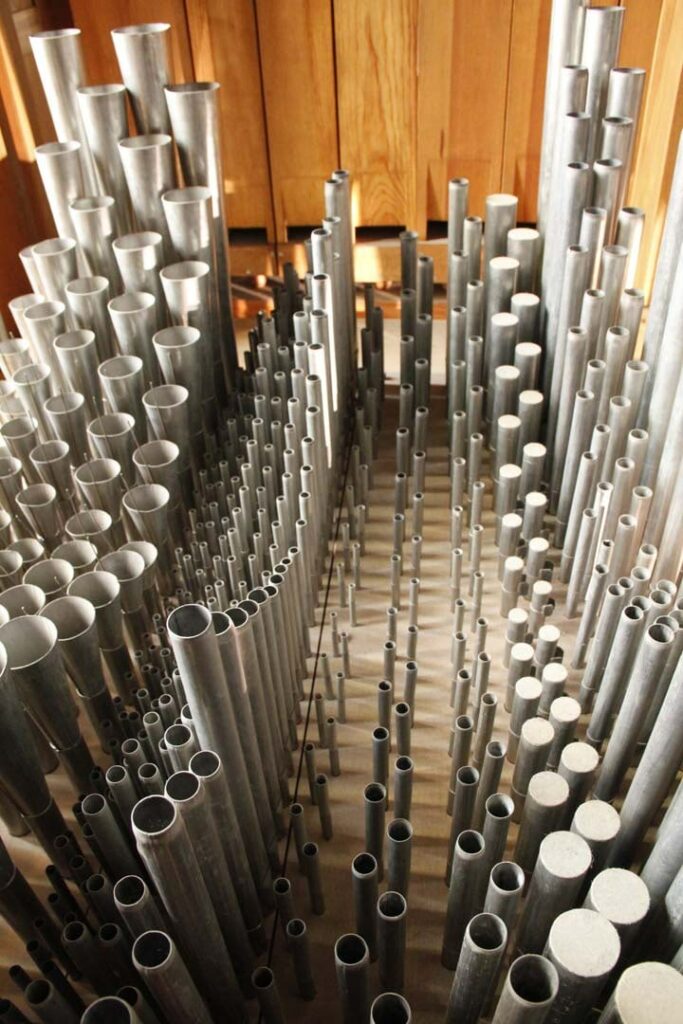 orgue-koening-cathedrale-saint-malo-10-683x1024