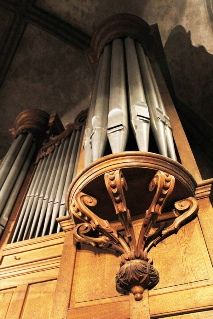 orgue-koening-cathedrale-saint-malo-13-683x1024